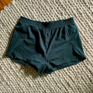 girlfriend collective moss trail short